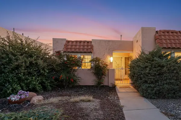 8906 Chambers Place Ne, Albuquerque, NM 87111