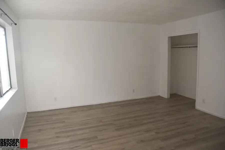 134 S Rhode Island Street Se, Albuquerque, NM 87108 - #3