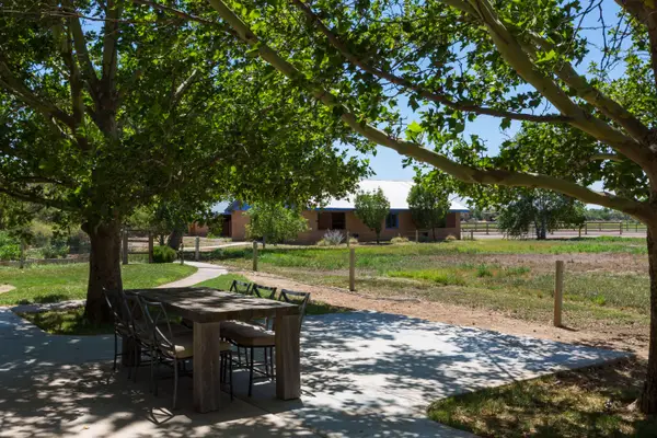 742 Nm-408 Pembroke Farm,polvadera, Polvadera, NM 87828