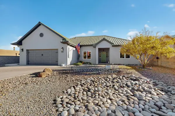 6812 Nagoya Road Ne, Rio Rancho, NM 87144