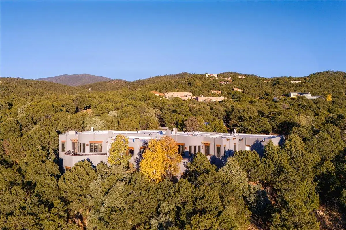 2160 Paseo Iglesias Ne, Santa Fe, NM 87501 - Image #1