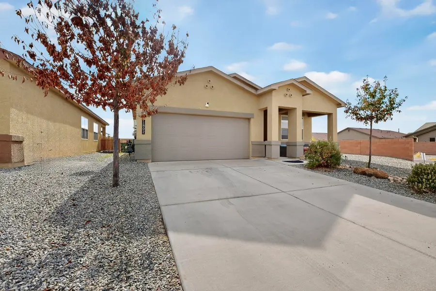1802 Goldenflare Loop Ne, Rio Rancho, NM 87144 - Image #2
