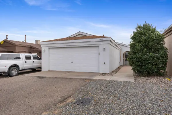 1840 Peach Road Ne, Rio Rancho, NM 87144