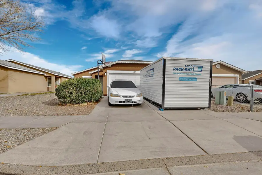 832 Mesa Viejo Street Sw, Albuquerque, NM 87121 - Image #3