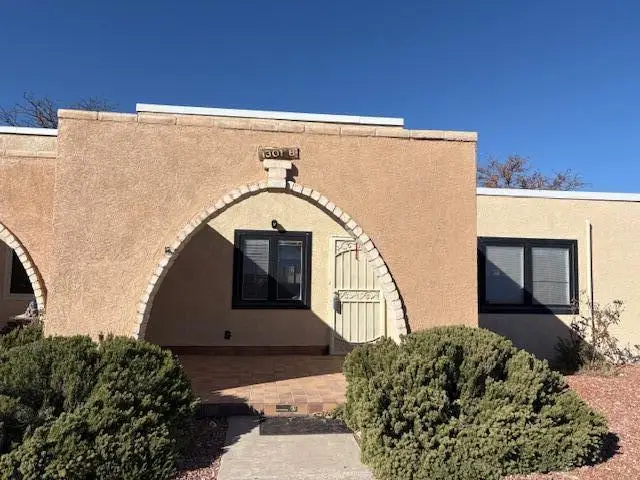 1301 Rio Rancho Drive Se #APT B, Rio Rancho, NM 87124 - Image #2