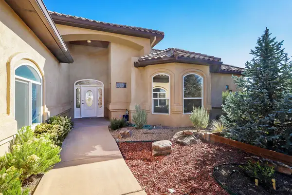 1 Coyote Canta Road, Corrales, NM 87048