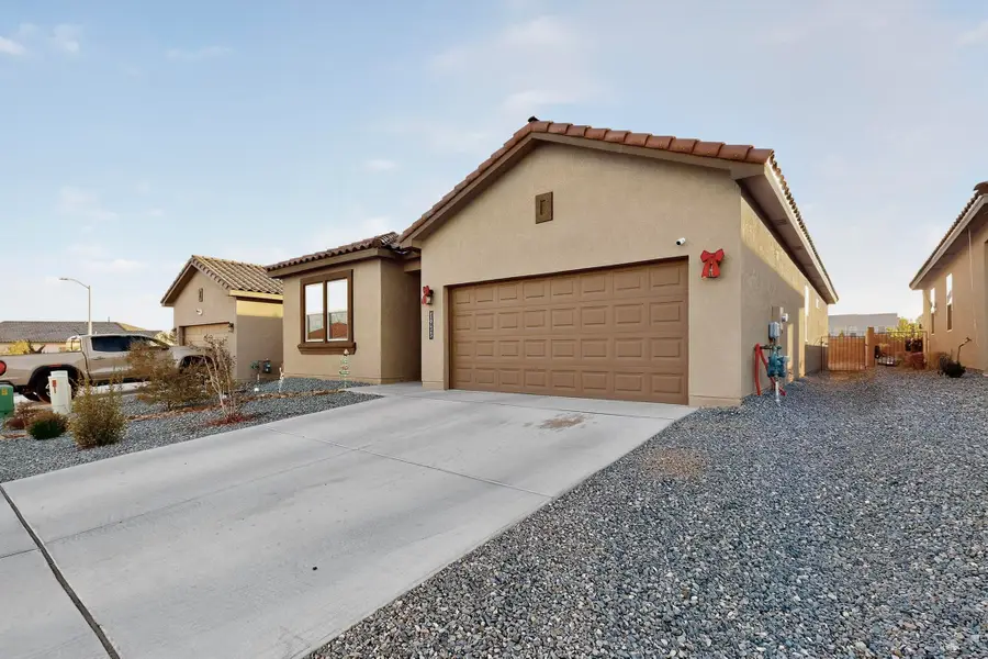 1933 Tesoro Loop Nw, Los Lunas, NM 87031 - Image #2