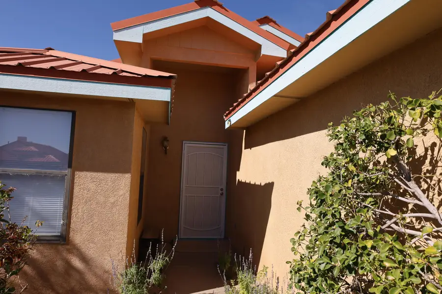 114 Vissing Place, Los Lunas, NM 87031 - Image #2