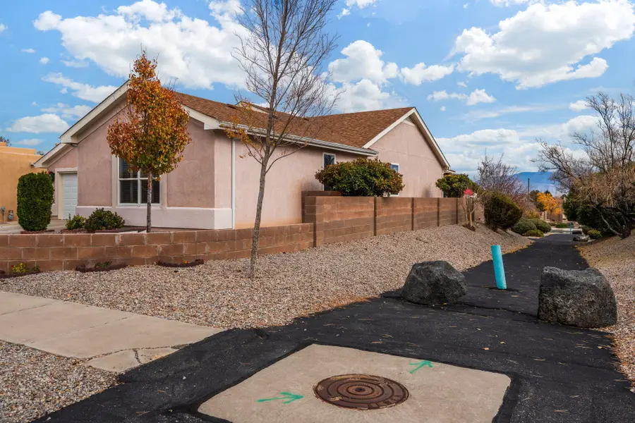 10224 Marin Drive Nw, Albuquerque, NM 87114 - Image #2