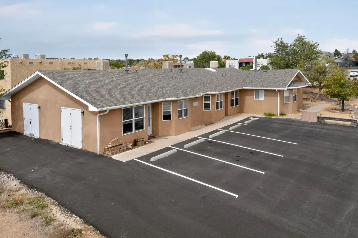300 Geraldine Loop Se, Rio Rancho, NM 87124 - Image #1