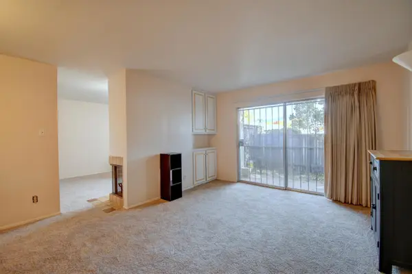 1601 Pennsylvania Street Ne #L-7, Albuquerque, NM 87110