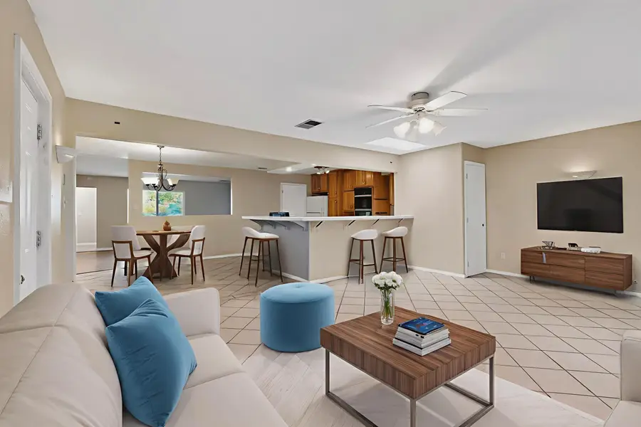 1700 Vassar Drive Se, Albuquerque, NM 87106 - Image #2