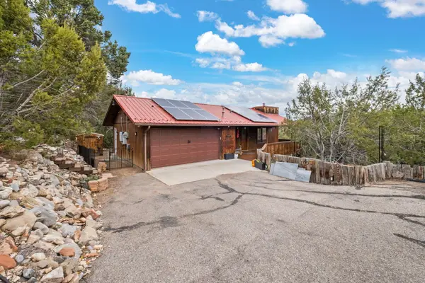 63 Manana Drive, Cedar Crest, NM 87008