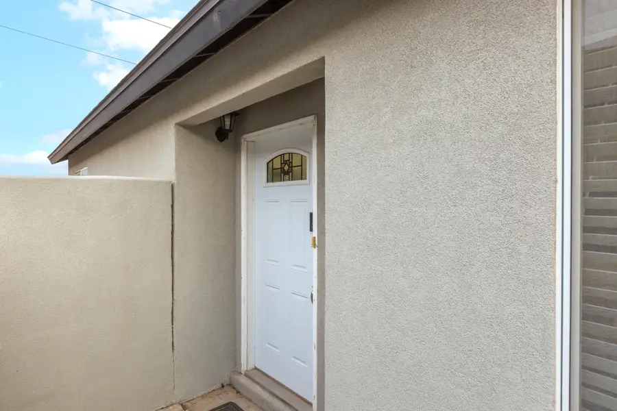 420 Evening Fire Street Sw, Albuquerque, NM 87121 - Image #2