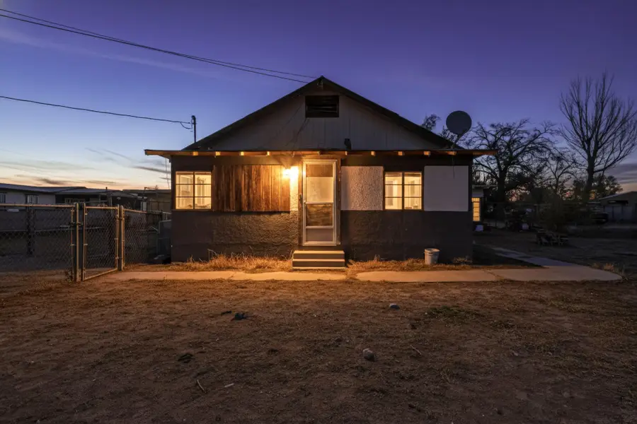 1911 Valley Road Sw, Albuquerque, NM 87105 - Image #3