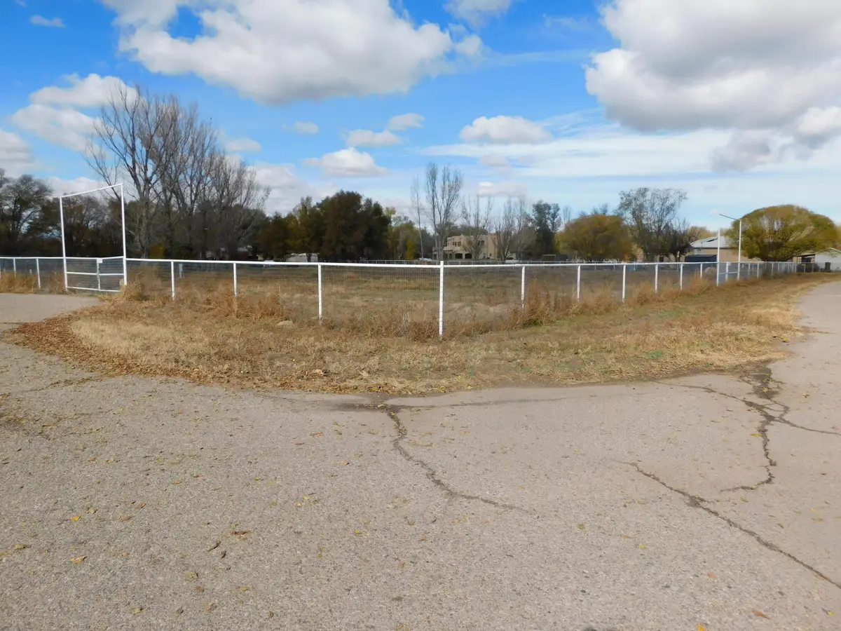 803 Ayrshire Court Sw, Albuquerque, NM 87105 - Image #1