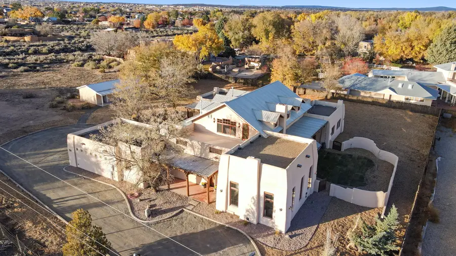 337 W Camino Del Oro, Corrales, NM 87048 - Image #2