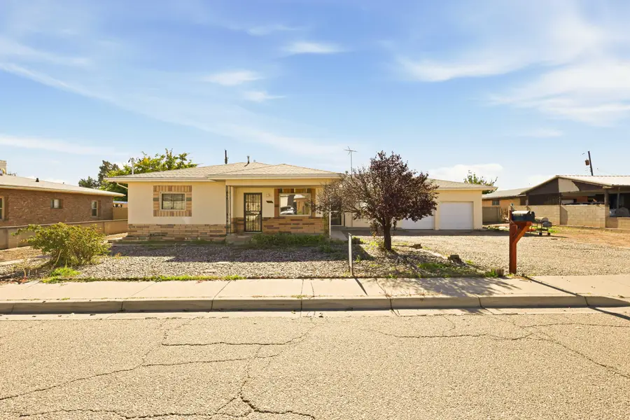 1017 Dillon Avenue, Belen, NM 87002 - Image #2