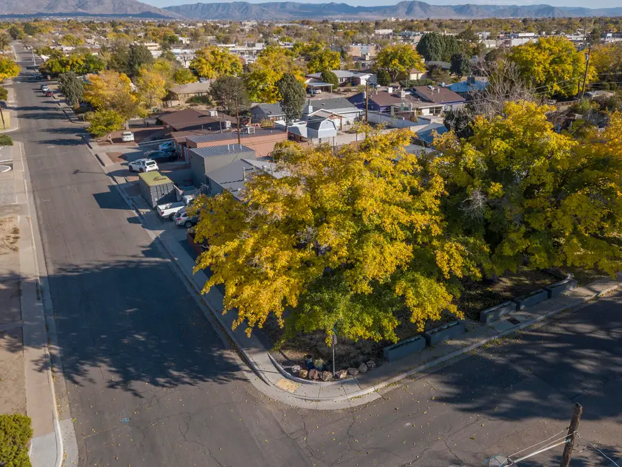736 Quincy Street Ne, Albuquerque, NM 87110 - Image #3