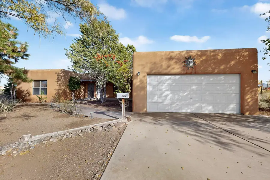 252 Camino De La Tierra, Corrales, NM 87048 - Image #2