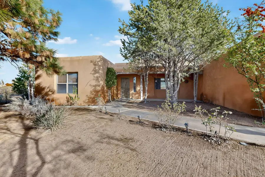252 Camino De La Tierra, Corrales, NM 87048 - Image #3