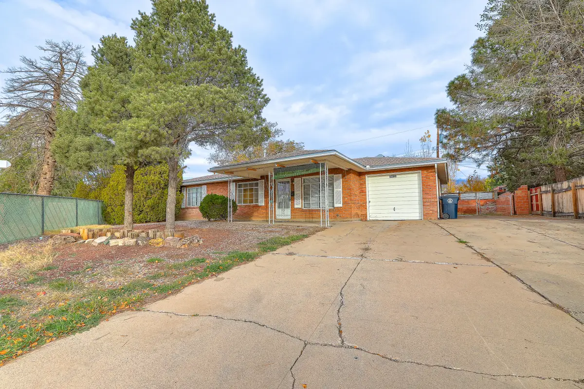 2812 Los Arboles Court Ne, Albuquerque, NM 87112 - Image #1