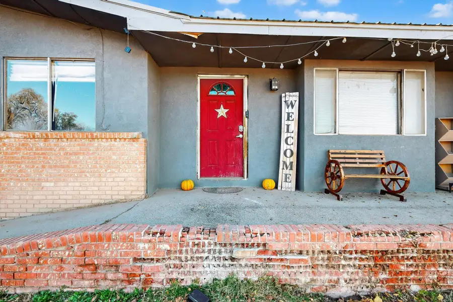 112 E Aragon Road, Belen, NM 87002 - Image #2