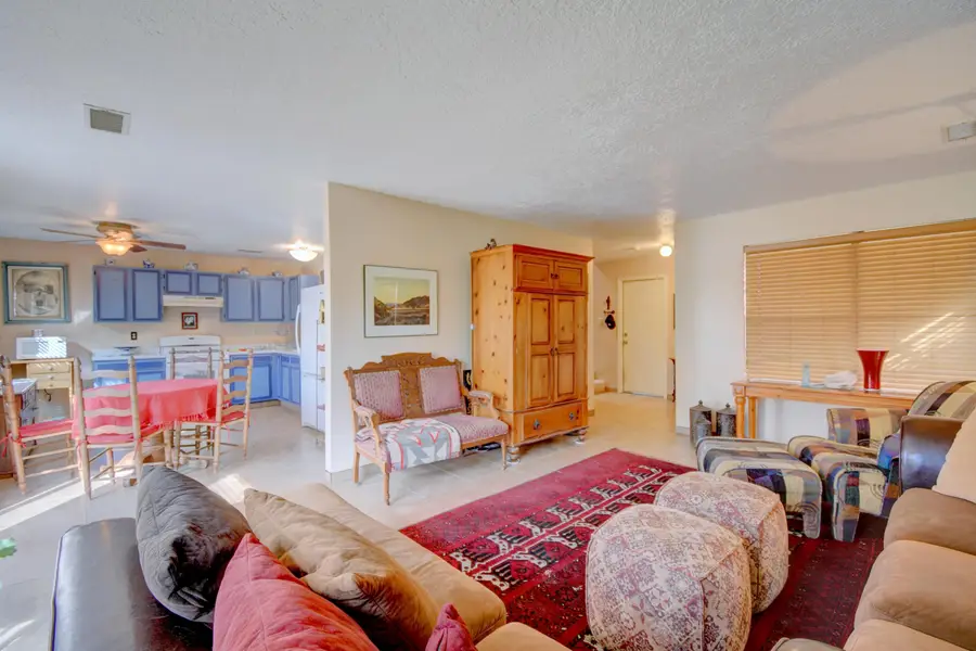 6504 Cliffrose Road Nw, Albuquerque, NM 87120 - Image #3