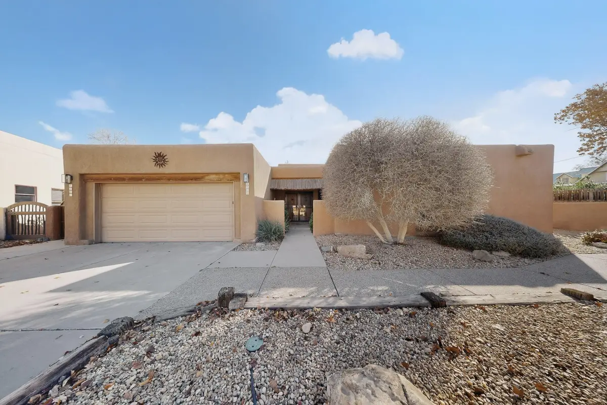 6400 Guadalupe Place Nw, Los Ranchos De Albuquerque, NM 87107 - Image #1
