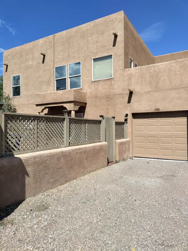 1705 Violetas Road Nw, Albuquerque, NM 87104