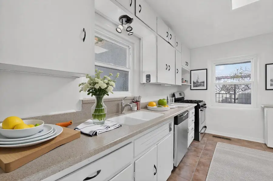 2133 Madeira Drive Ne, Albuquerque, NM 87110 - Image #2