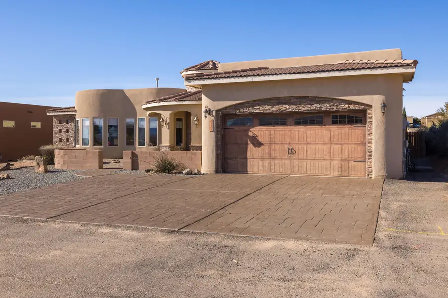 2177 Chihuahua Road Ne, Rio Rancho, NM 87144 - Image #2