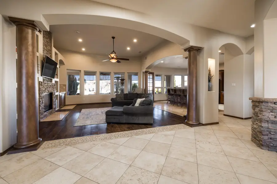 2177 Chihuahua Road Ne, Rio Rancho, NM 87144 - Image #3