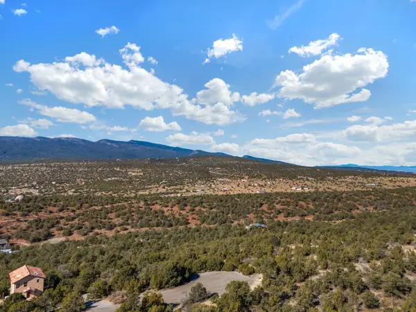40 Gloria Court, Tijeras, NM 87059