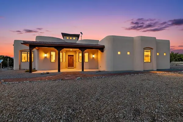 102 Rocking R L Road, Mountainair, NM 87036