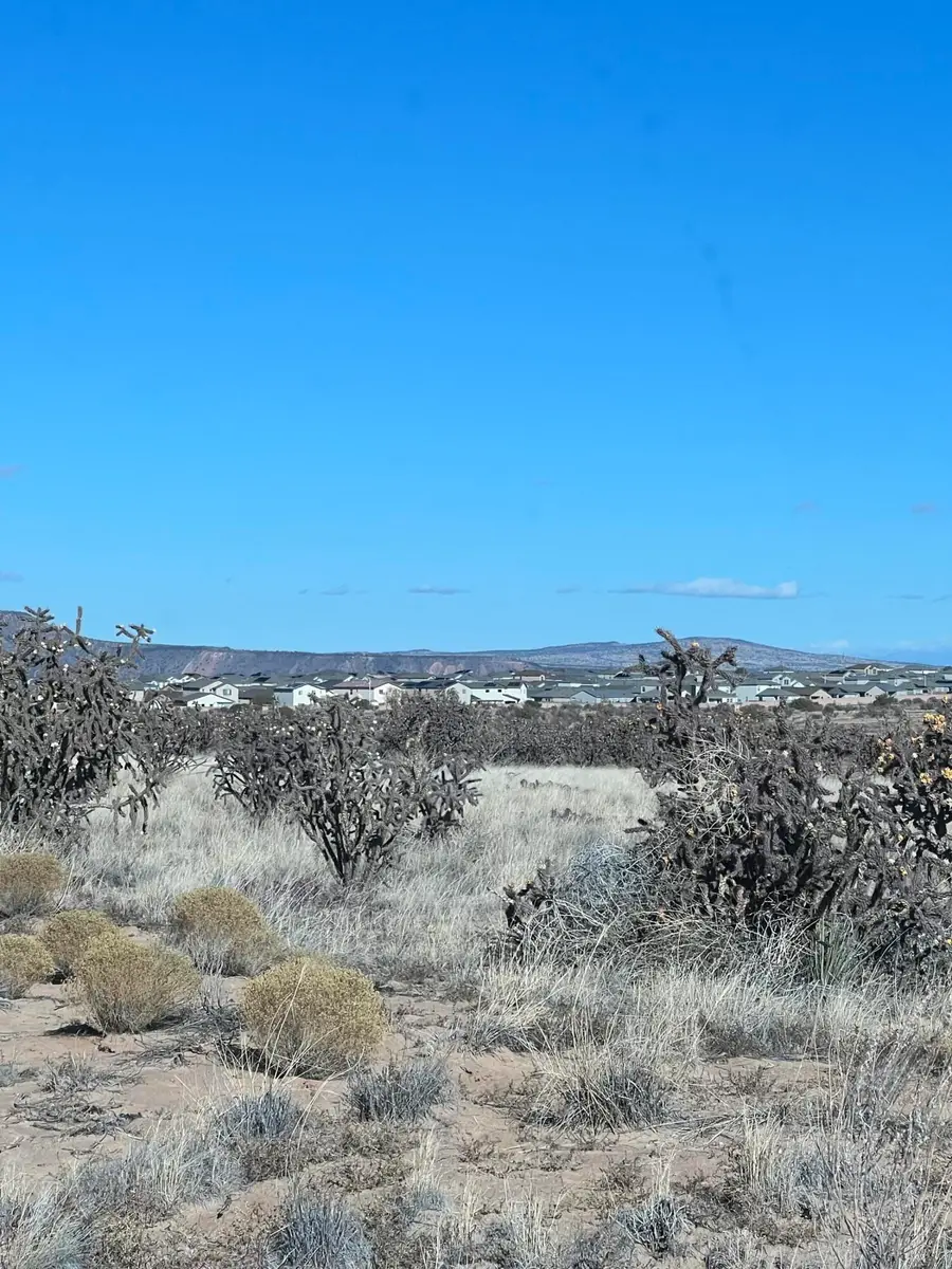 4600 Majesty Road Ne, Rio Rancho, NM 87144 - Image #2