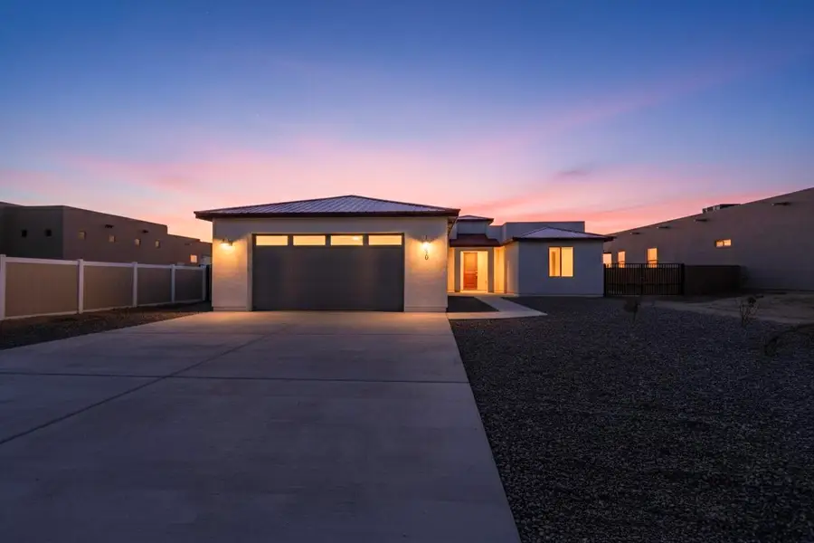 920 Nightglow Avenue Ne, Rio Rancho, NM 87144 - Image #2
