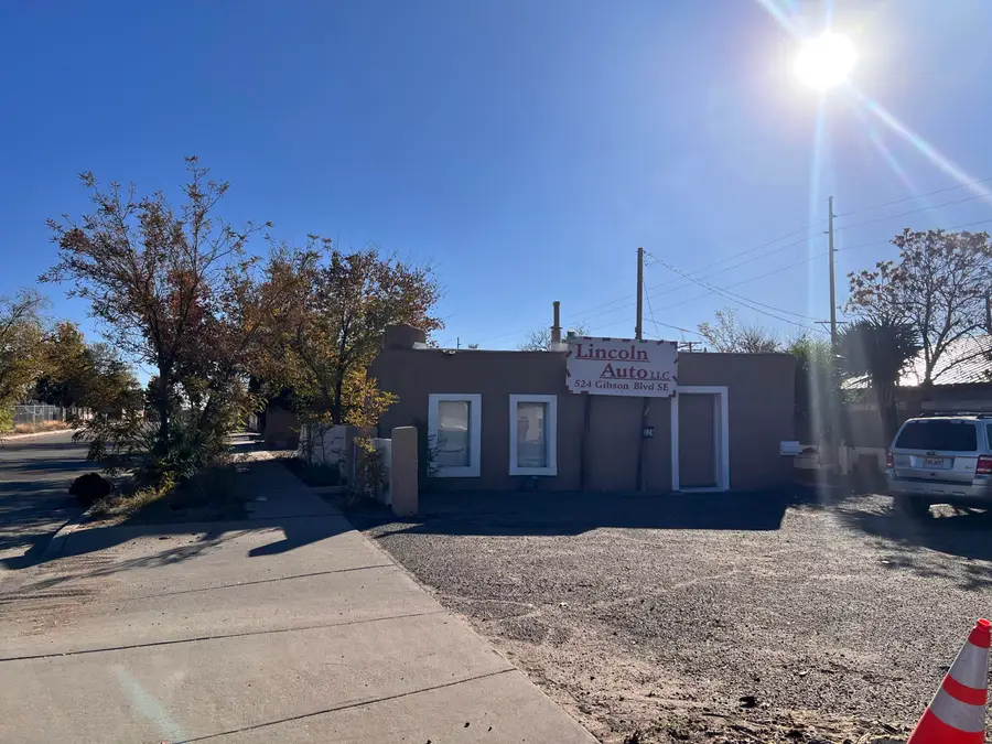 524 Gibson Boulevard Se, Albuquerque, NM 87102 - Image #2