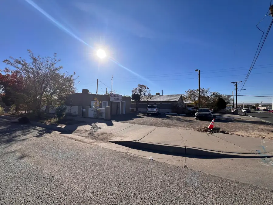 524 Gibson Boulevard Se, Albuquerque, NM 87102 - Image #3