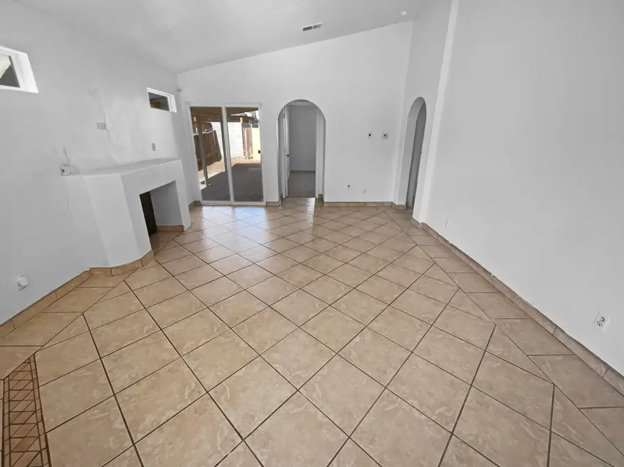 209 Vista Del Angel Sw, Albuquerque, NM 87121 - Image #3