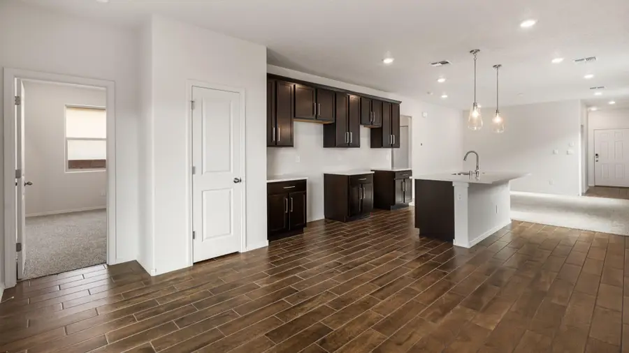 10512 Serafina Way Sw, Albuquerque, NM 87121 - Image #3