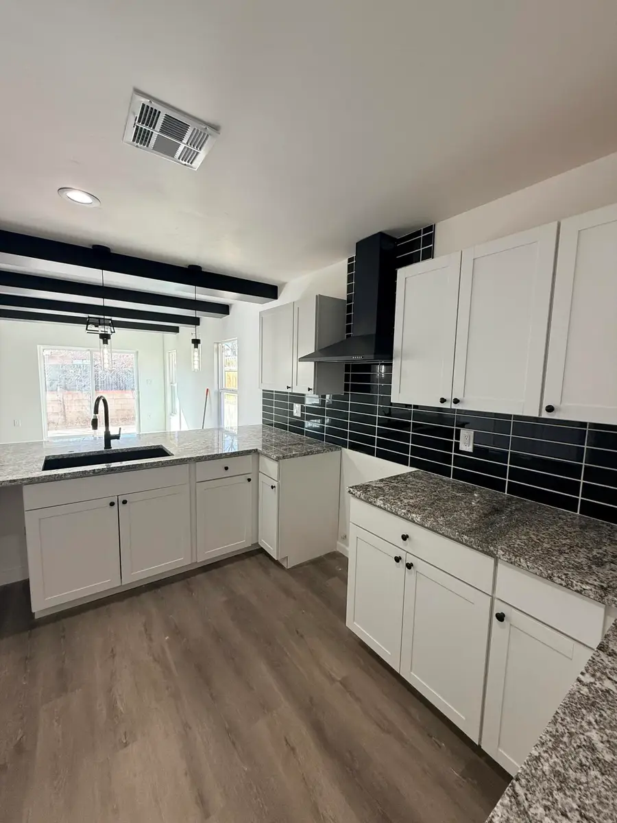 213 64th Street Sw, Albuquerque, NM 87121 - Image #3