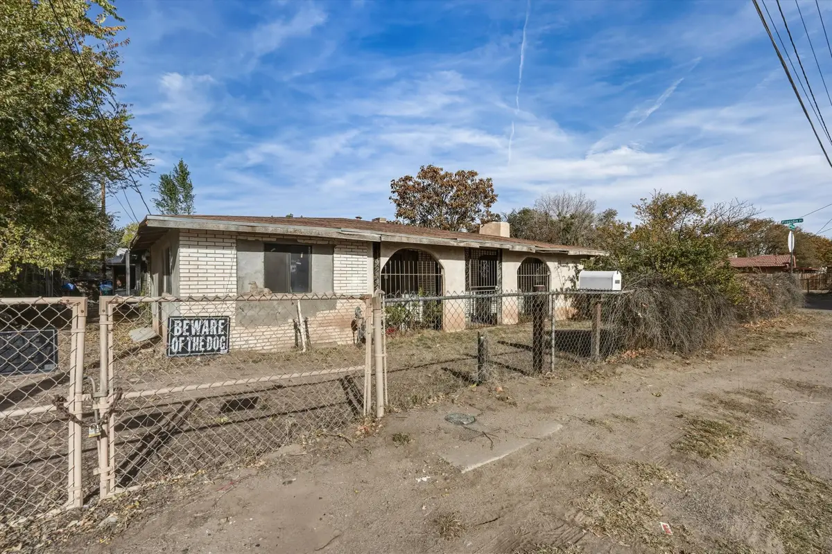 2241 San Ygnacio Road Sw, Albuquerque, NM 87105 - Image #1