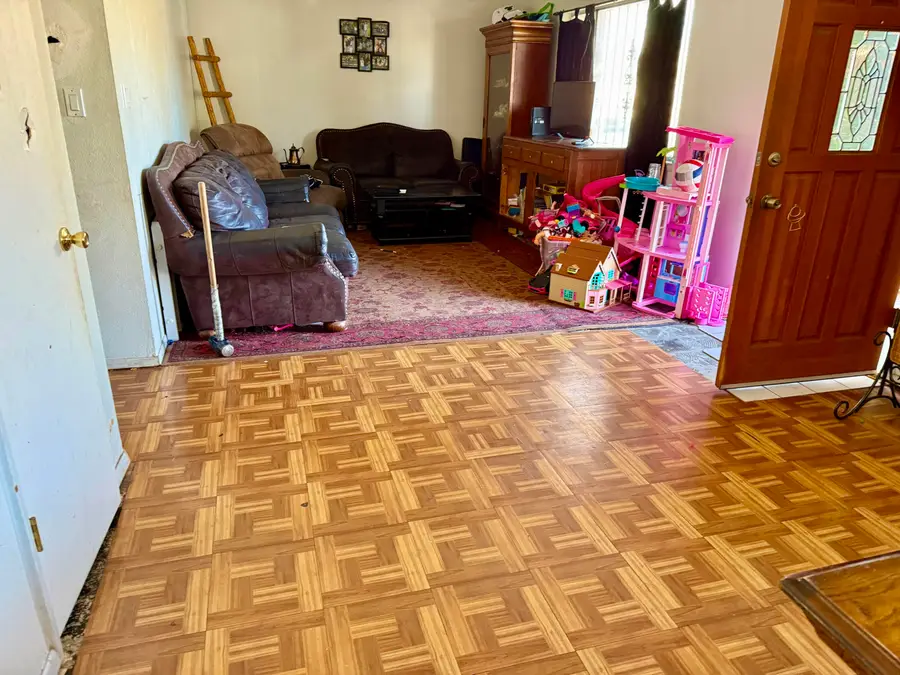 517 Martha Street Ne, Albuquerque, NM 87123 - Image #2