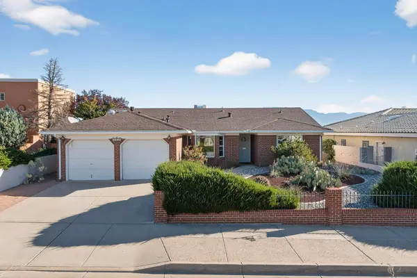 8116 Fairmont Drive Nw, Albuquerque, NM 87120