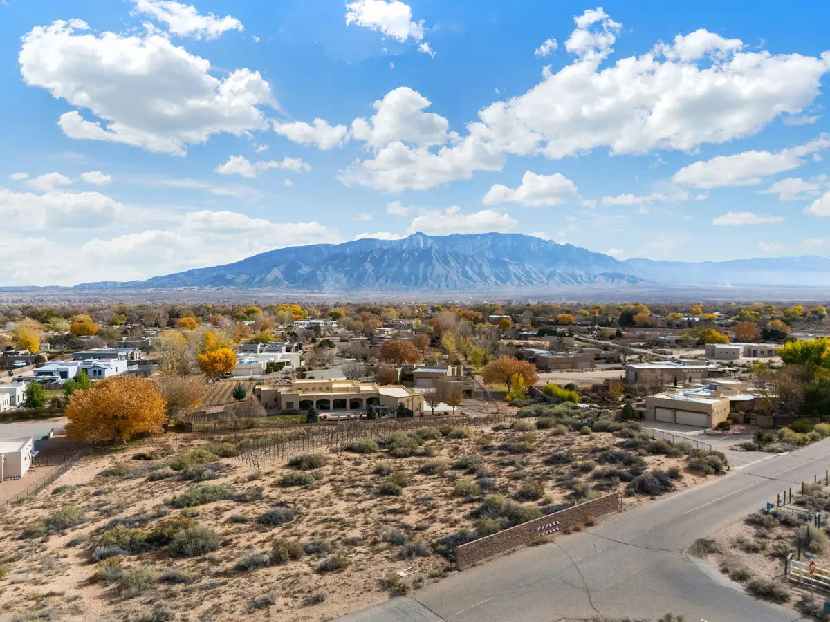 Calle Contenta, Corrales, NM 87048 - Image #1