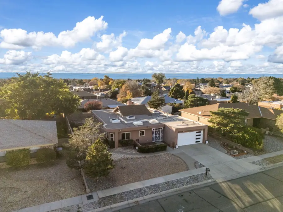 5305 Thomas Drive Ne, Albuquerque, NM 87111 - Image #2