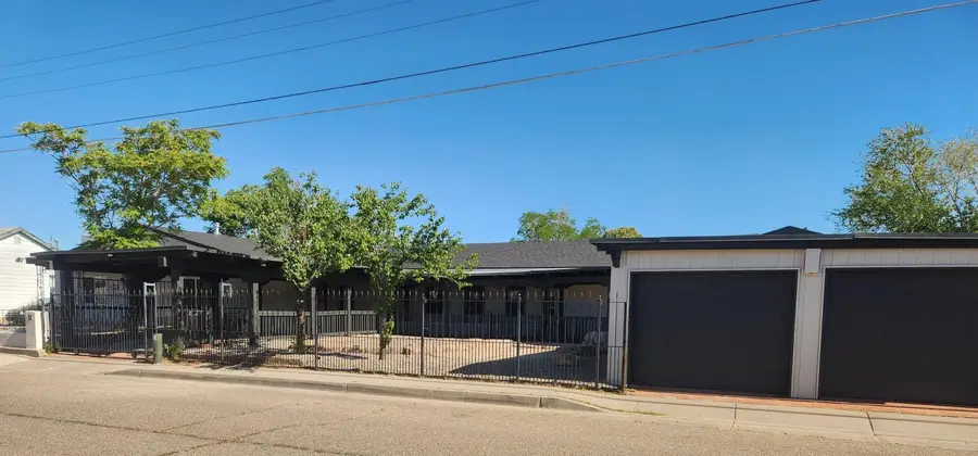 819 Apache Avenue Nw, Albuquerque, NM 87102 - Image #3