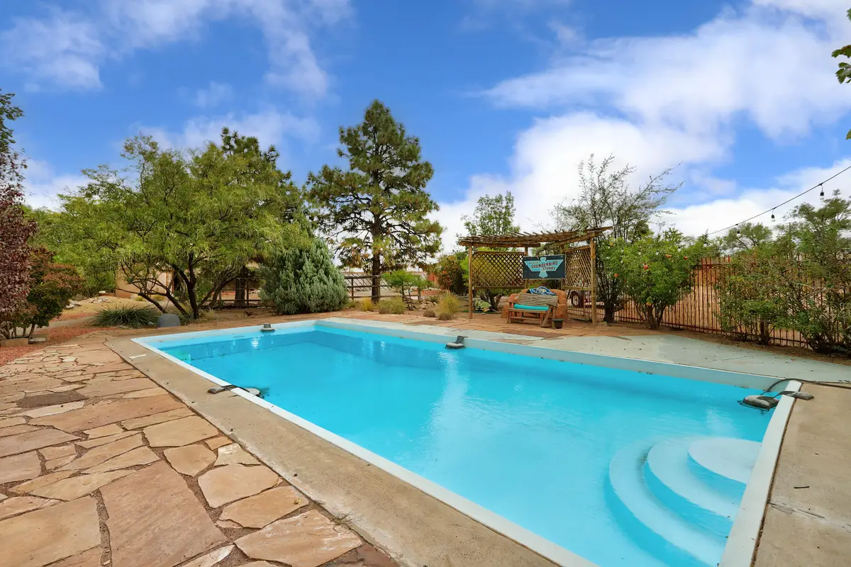 2908 10th Street Nw, Albuquerque, NM 87107 - Image #1