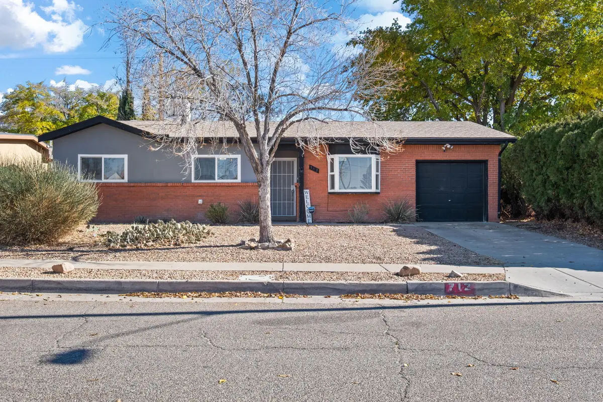 712 Shirley Street Ne, Albuquerque, NM 87123 - Image #1